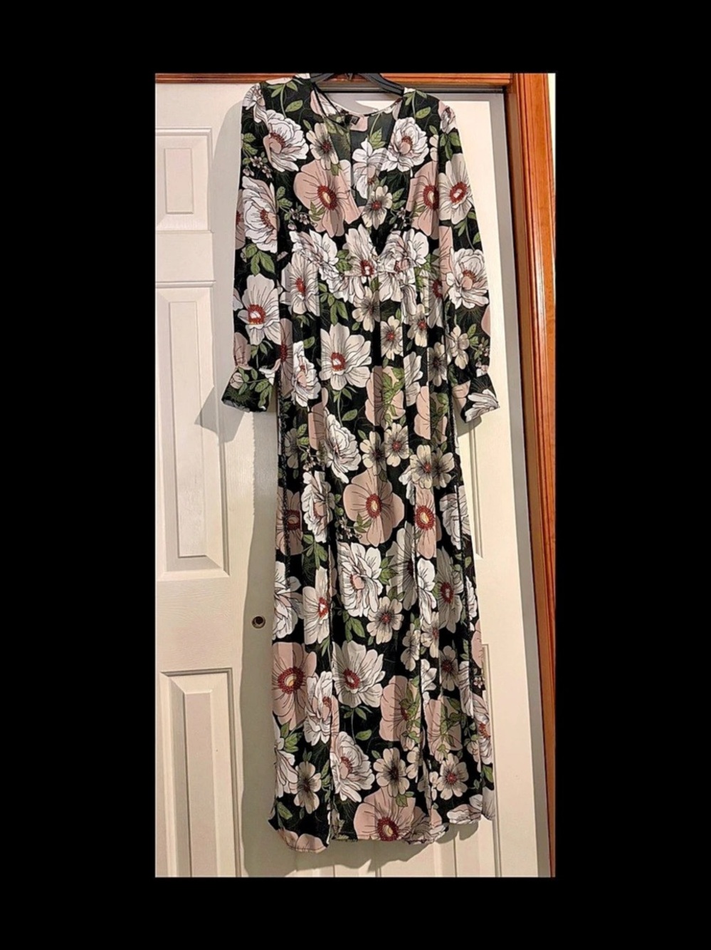 Forever 21 Floral Maxi Dress in Black & Pink Size Large